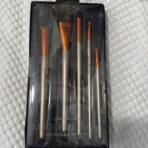 NIP- glam & beauty-  makeup brush sets